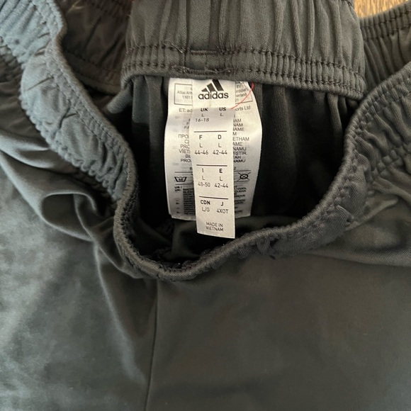 Women’s Adidas Soccer Shorts climalite size large - Picture 3 of 5